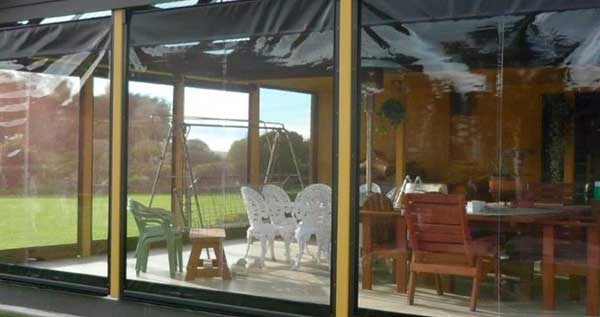 Гибкие окна из ПВХ для веранды